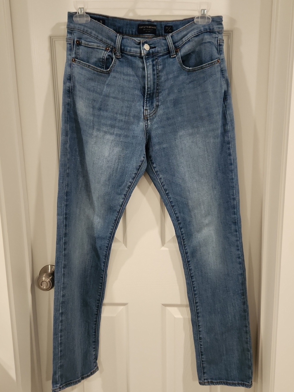 Men's LUCKY BRAND JEANS  Blue Denim 410 Athletic Sz 33x32 W/ STRETCH